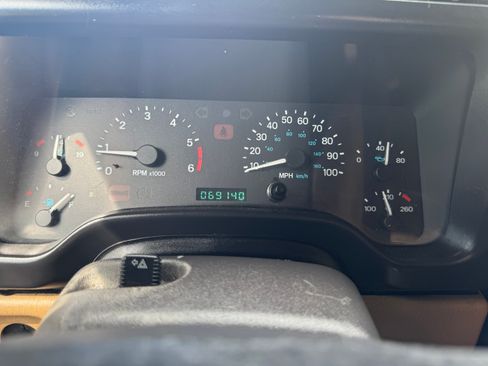 Used 1999 Jeep Wrangler Sahara AWD/4WD image 2