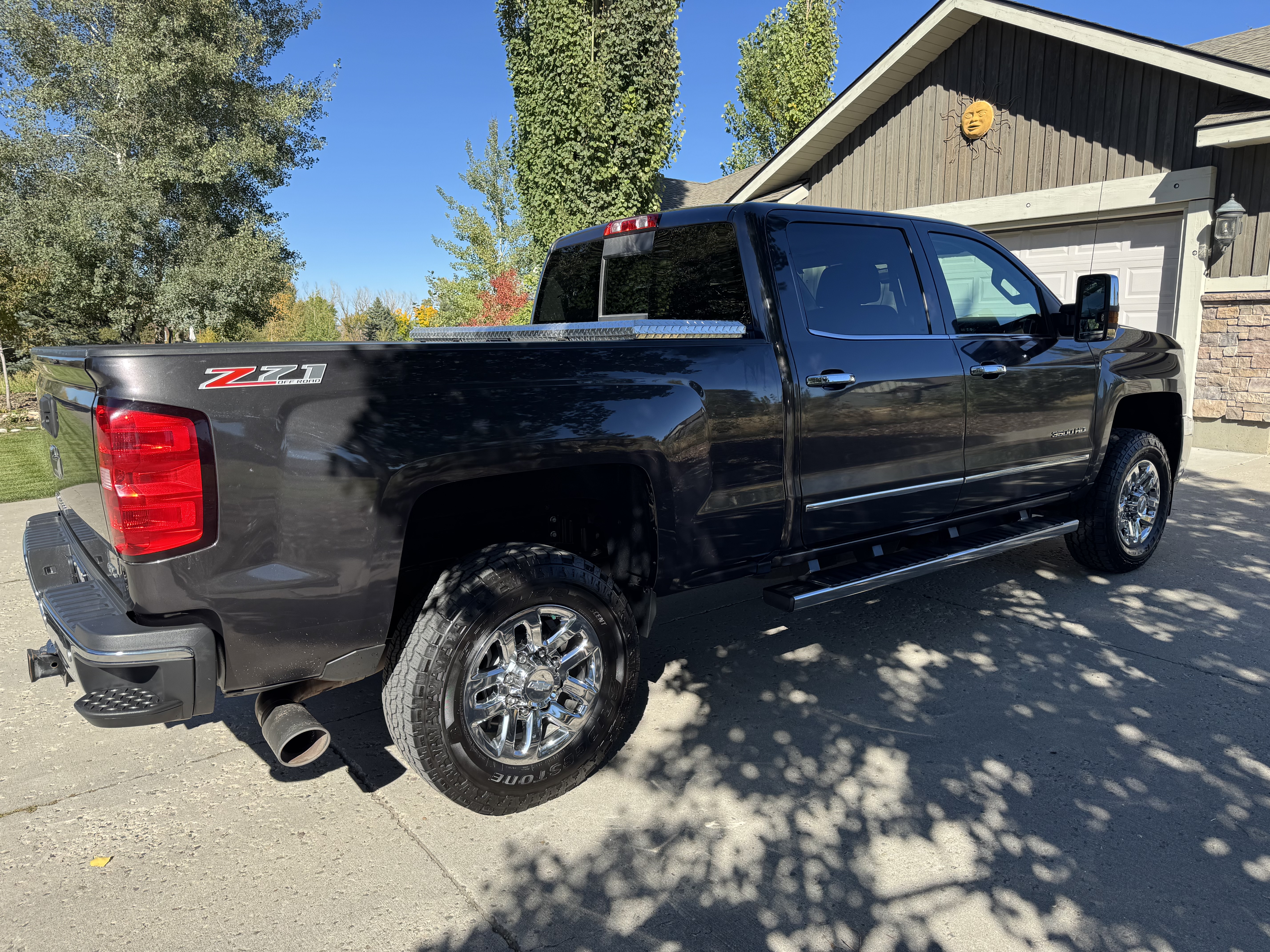 Used 2016 Chevrolet Silverado 3500 LTZ w/ Duramax Plus Package AWD/4WD image 9