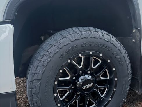 Used 2019 GMC Sierra 3500 Denali AWD/4WD image 17