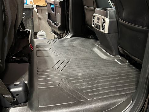 Used 2017 Ford F150 Lariat w/ Equipment Group 502A Luxury image 15