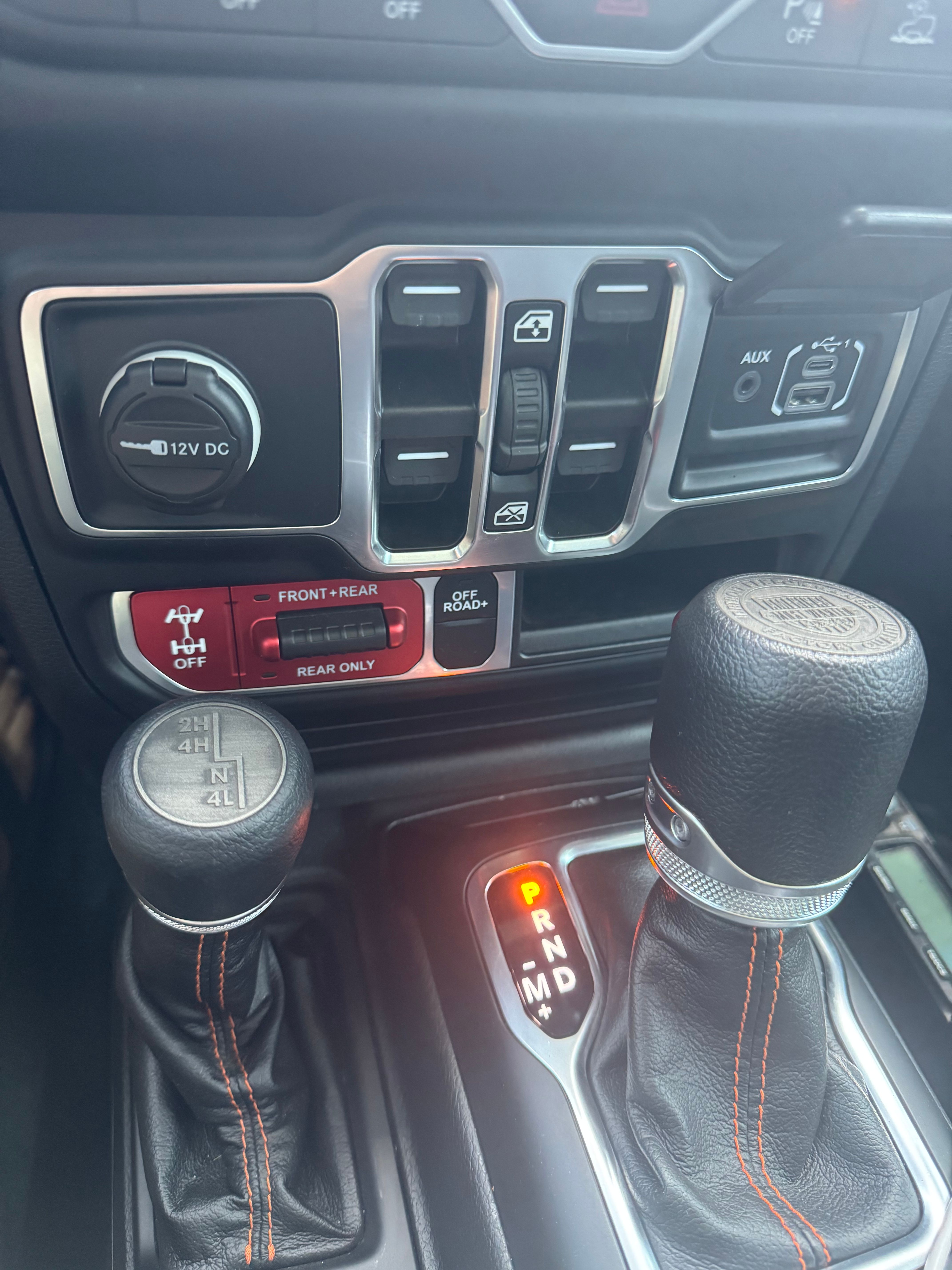 Used 2021 Jeep Gladiator Mojave AWD/4WD image 8