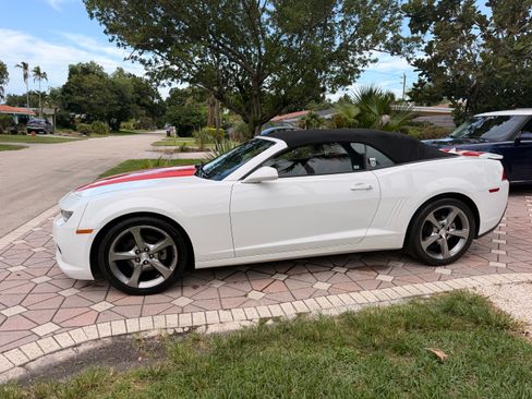 Used 2014 Chevrolet Camaro LT w/ RS Package RWD image 5