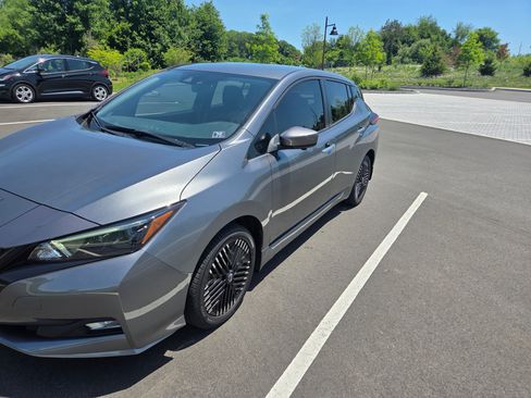 Used 2023 Nissan Leaf SV Plus FWD image 4