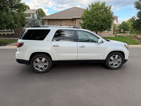 Used 2017 GMC Acadia Limited SLT AWD/4WD image 8