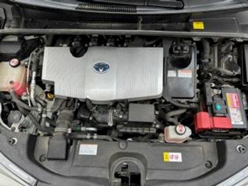 Used 2017 Toyota Prius Four Touring image 22