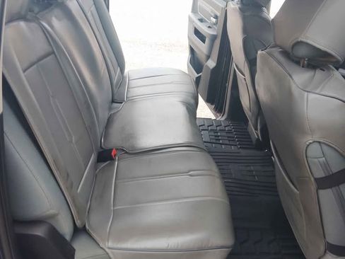 Used 2018 RAM 3500 SLT image 12