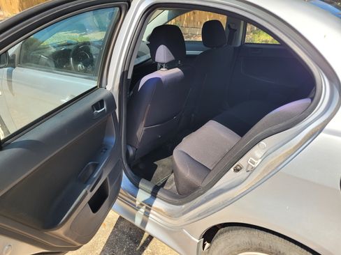 Used 2011 Mitsubishi Lancer ES image 12