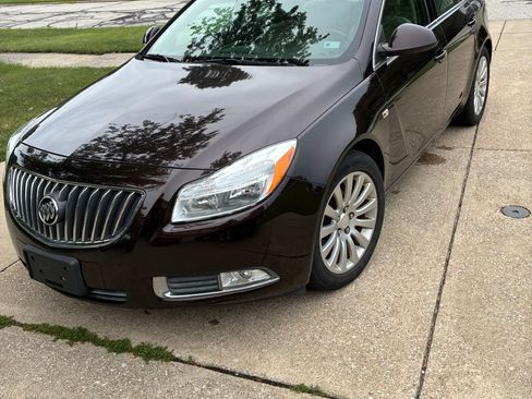 Used 2011 Buick Regal CXL FWD image 1