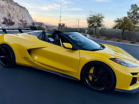 Used 2025 Chevrolet Corvette E-Ray image 27