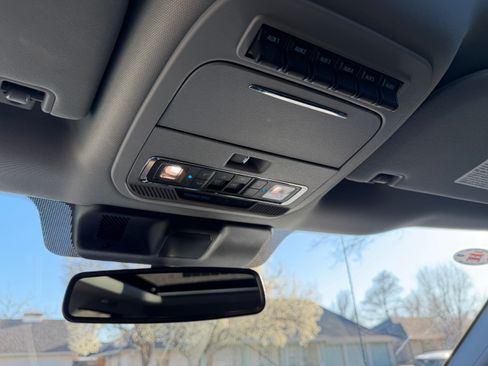 Used 2025 Ford F250 Lariat w/ Lariat Ultimate Package image 14