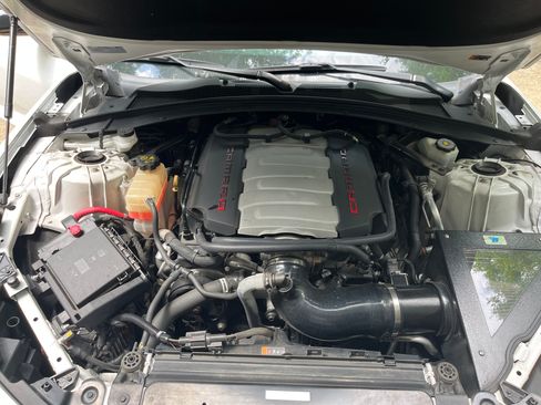 Used 2018 Chevrolet Camaro SS w/ Redline Edition RWD image 19