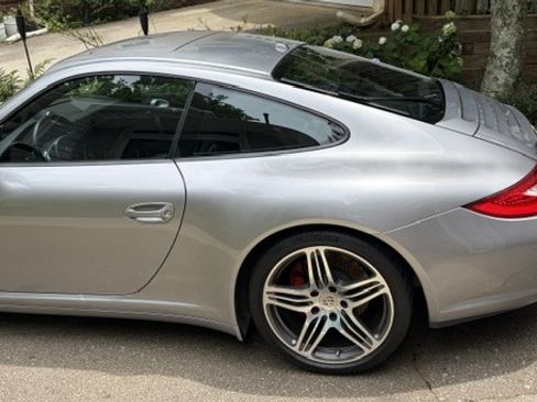 Used 2009 Porsche 911 Carrera 4S AWD/4WD image 2