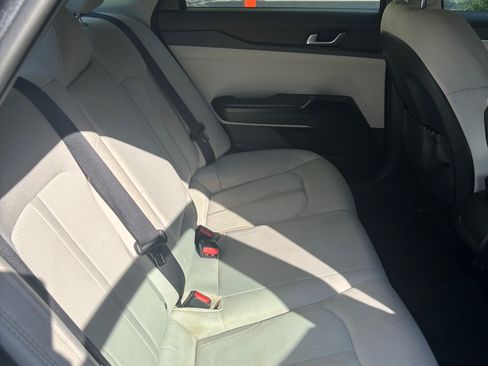 Used 2022 Kia K5 LXS FWD image 2