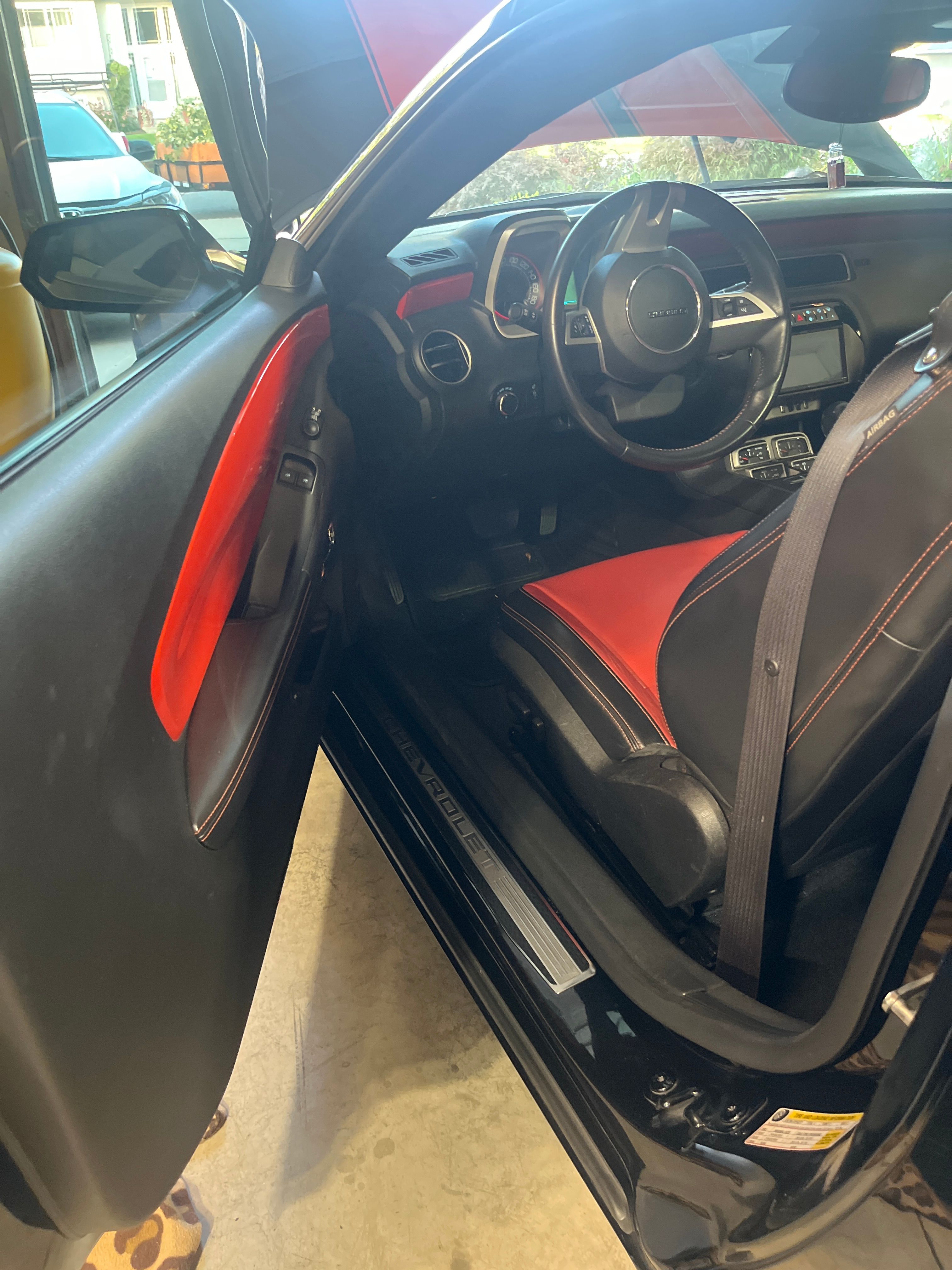 Used 2010 Chevrolet Camaro SS w/ RS Package RWD image 9