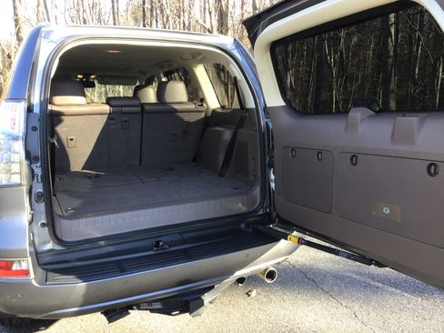 Used 2016 Lexus GX 460 image 5