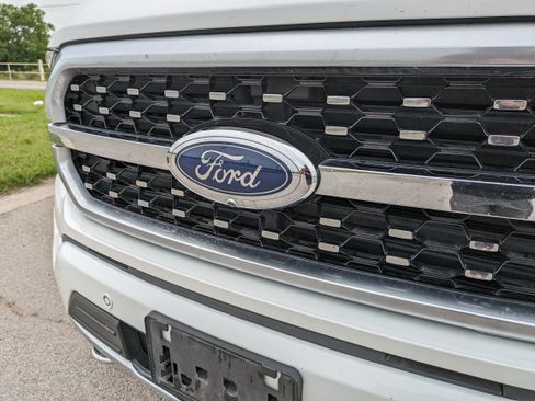 Used 2021 Ford F150 Platinum w/ Equipment Group 701A High image 29