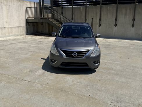 Used 2019 Nissan Versa SV w/ SV Special Edition Package FWD image 1