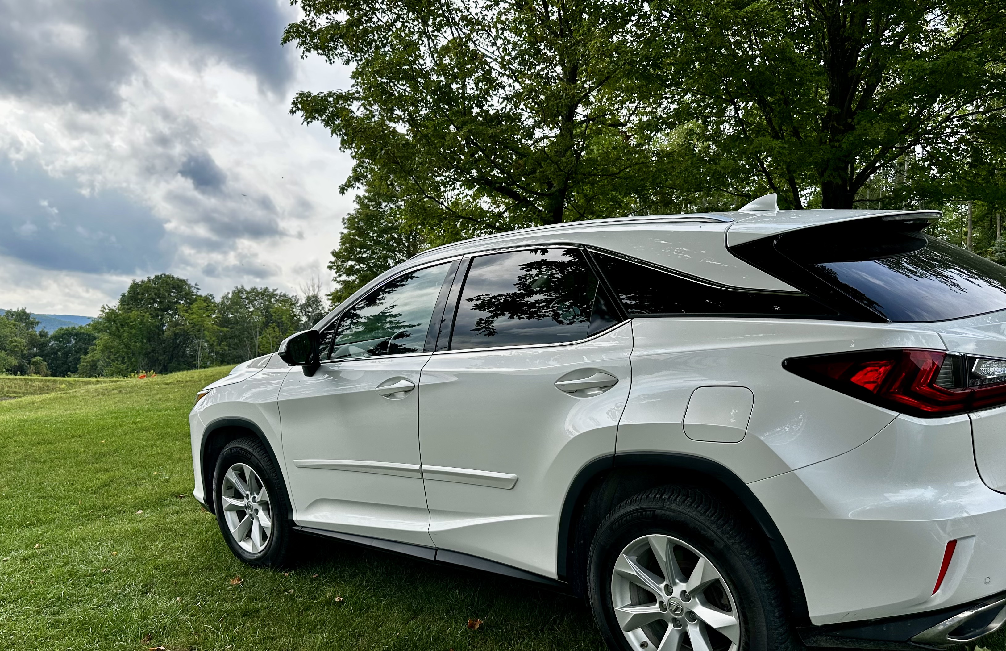 Used 2016 Lexus RX 350 AWD w/ Premium Package image 2