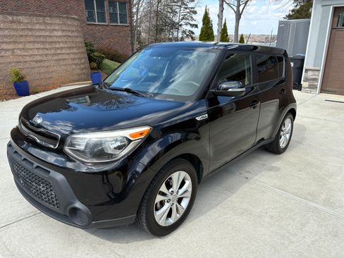 Used 2014 Kia Soul + w/ UVO w/Eservices Package image 1