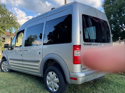 Used 2012 Ford Transit Connect XLT Premium image 6