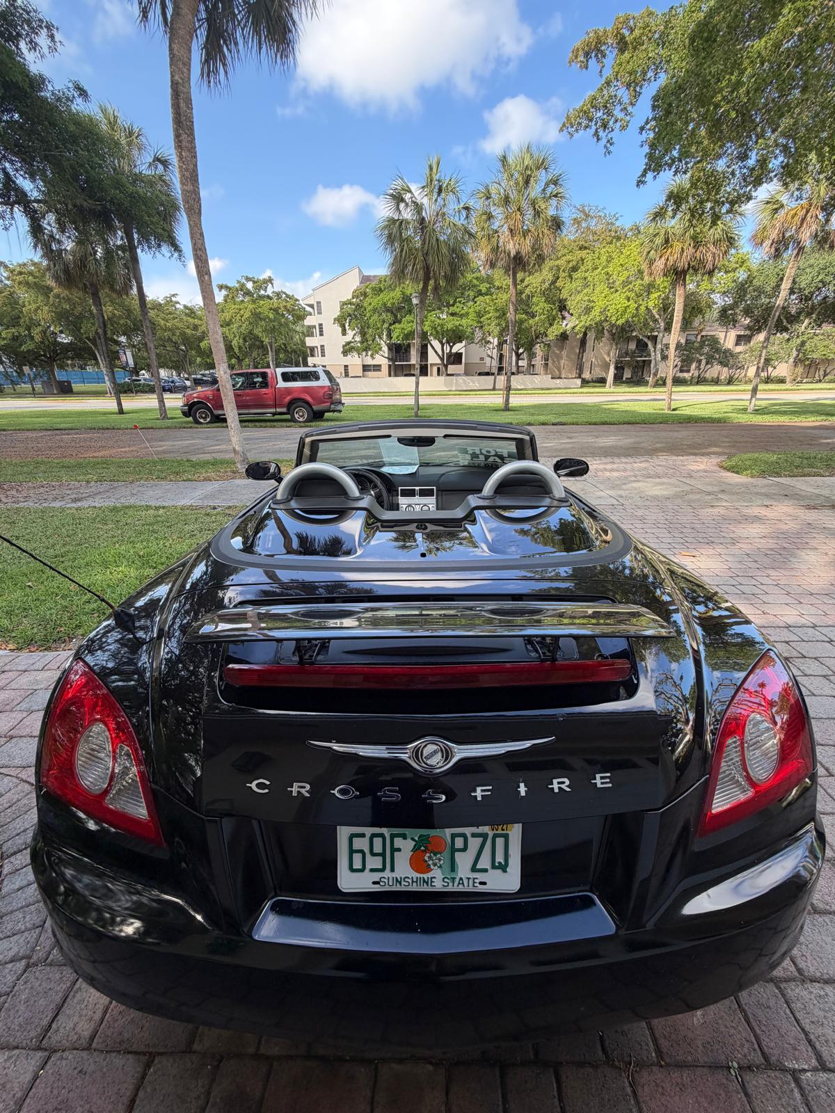 Used 2005 Chrysler Crossfire Convertible RWD image 13