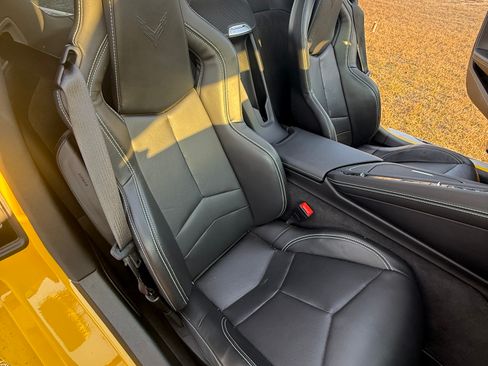 Used 2025 Chevrolet Corvette Stingray Coupe w/ 1LT image 5