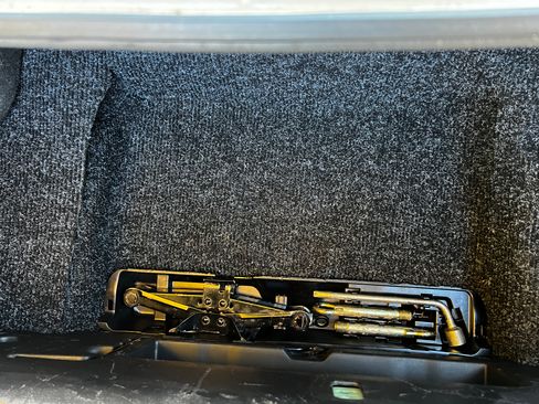 Used 2005 MAZDA RX-8 w/ MT Touring Pkg image 17