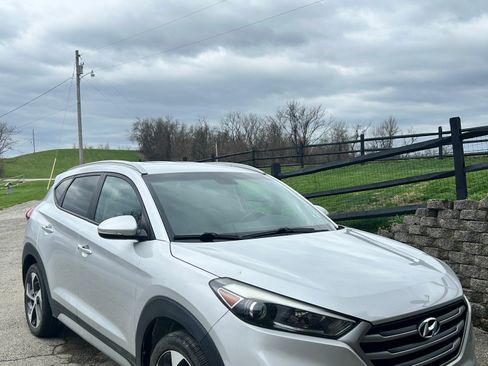 Used 2018 Hyundai Tucson Sport AWD/4WD image 5