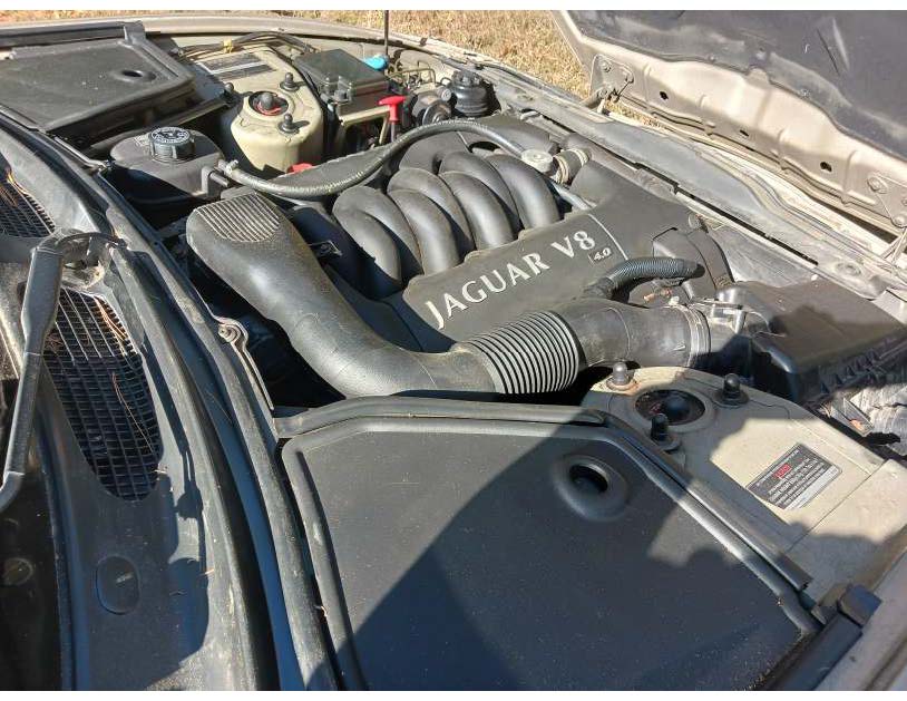 Used 2002 Jaguar XK8 Convertible RWD image 5