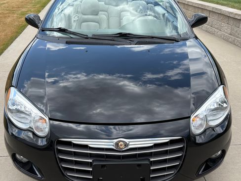 Used 2004 Chrysler Sebring Limited FWD image 4