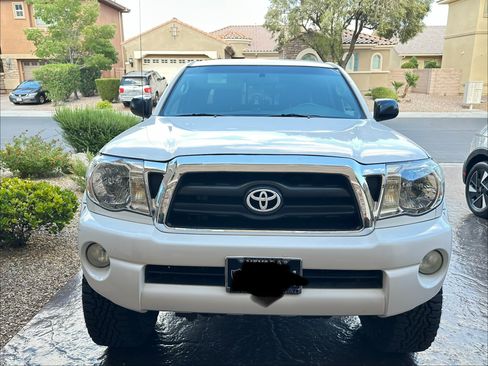 Used 2005 Toyota Tacoma PreRunner RWD image 24