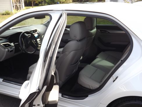 Used 2019 Cadillac CTS Luxury image 9