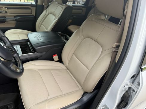 Used 2019 RAM 1500 Limited image 8