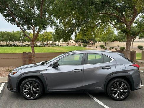 Used 2021 Lexus UX 250h F Sport image 12