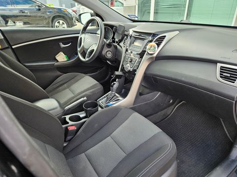 Used 2013 Hyundai Elantra GT image 23
