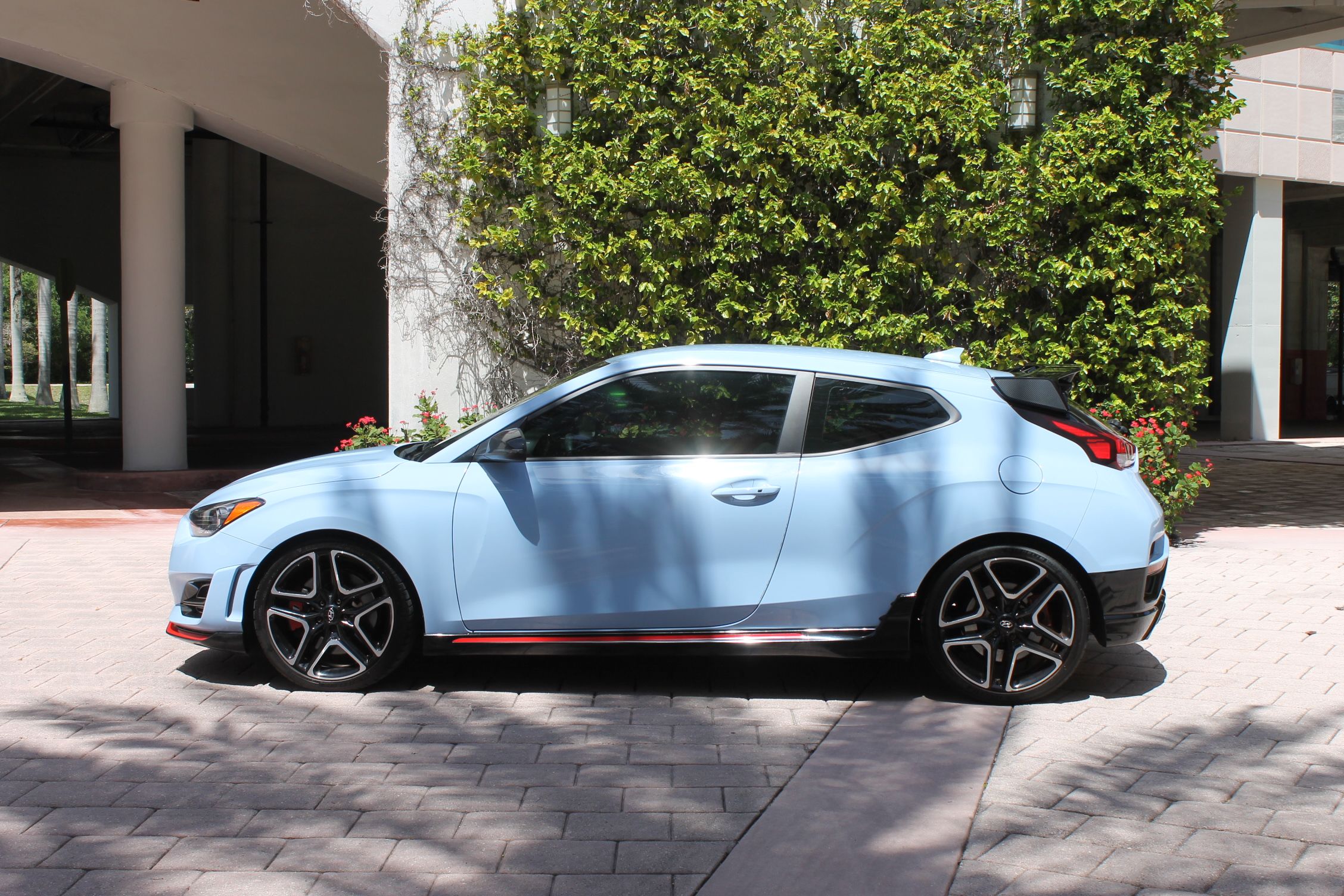 Used 2022 Hyundai Veloster N FWD image 11