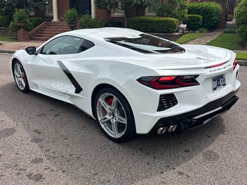Used 2024 Chevrolet Corvette Stingray Coupe w/ 1LT RWD image 8