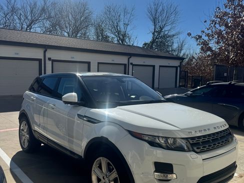 Used 2015 Land Rover Range Rover Evoque Pure Plus image 5