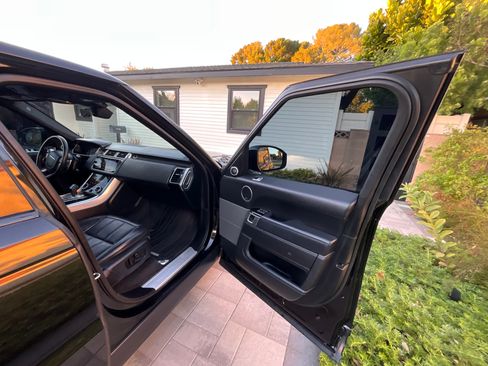 Used 2021 Land Rover Range Rover Sport HSE Silver Edition image 22