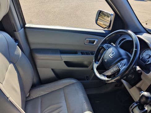 Used 2015 Honda Pilot Touring image 18
