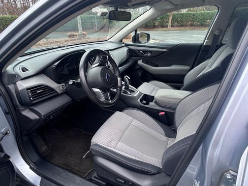 Used 2023 Subaru Outback Premium image 8
