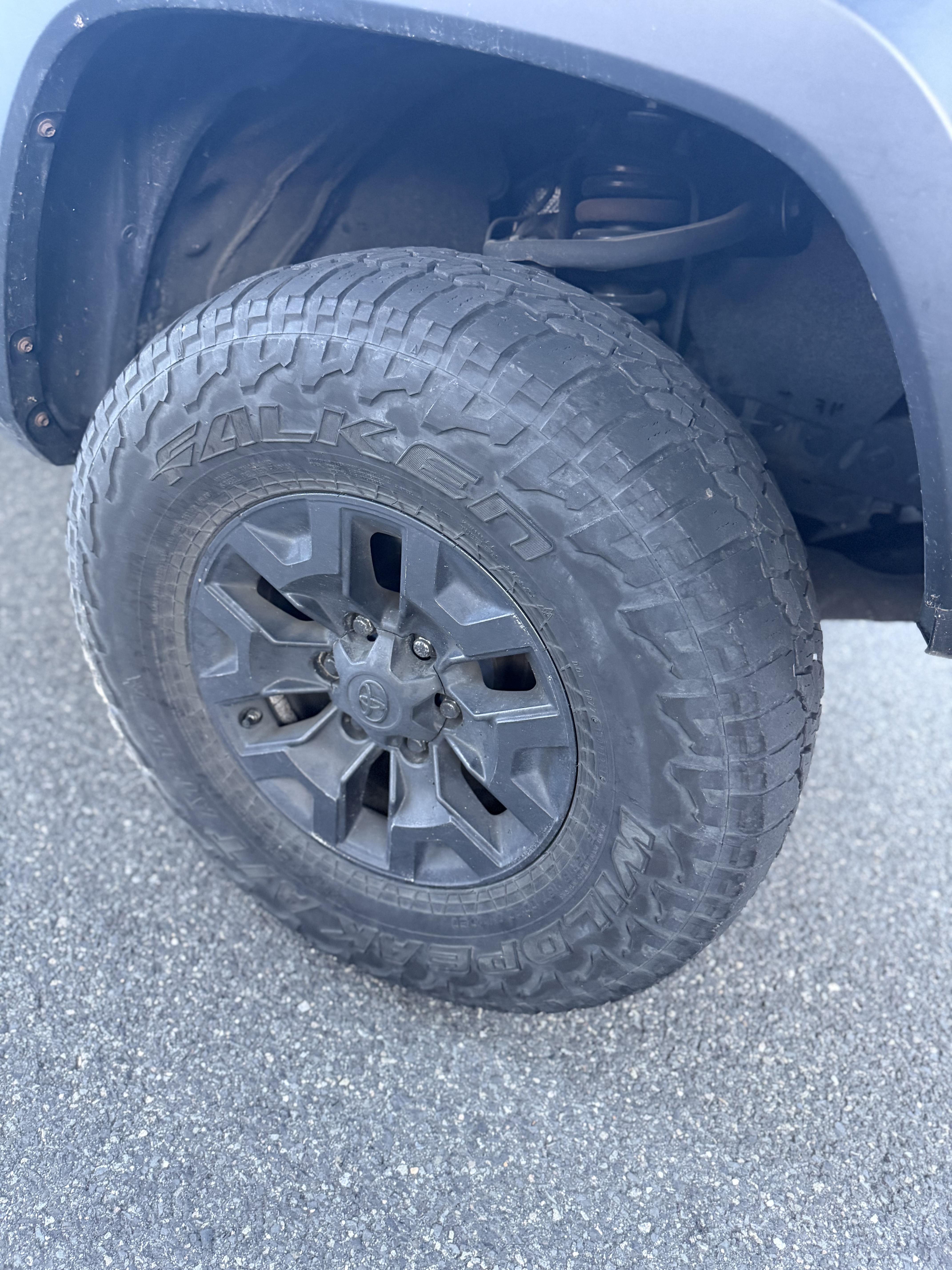 Used 2019 Toyota Tacoma TRD Off-Road AWD/4WD image 23