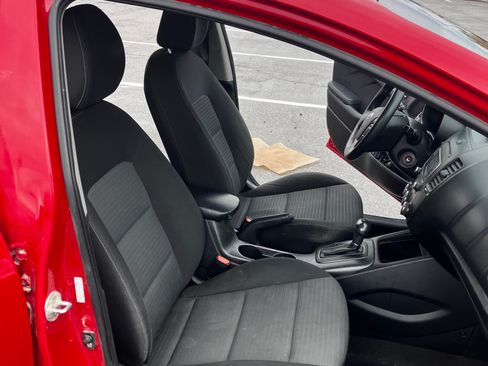 Used 2016 Kia Forte LX w/ LX Popular Plus Package image 21