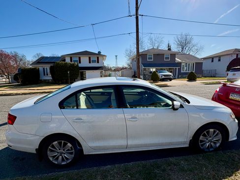 Used 2015 Volkswagen Jetta SE image 5