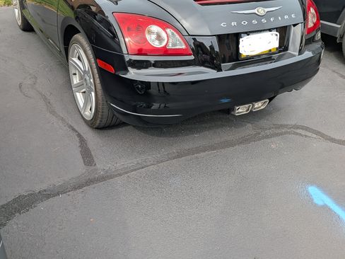 Used 2005 Chrysler Crossfire Convertible image 9