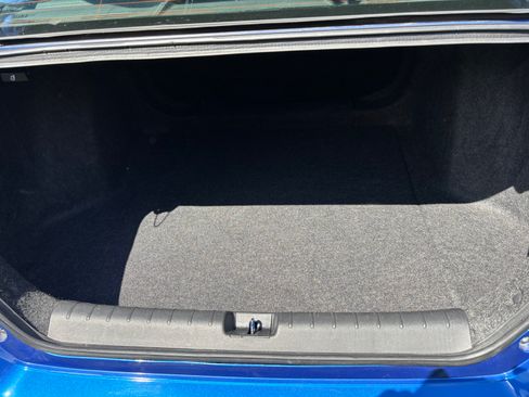 Used 2019 Honda Civic LX image 9
