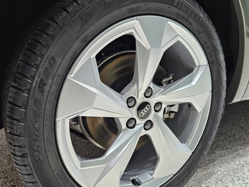 Used 2025 Audi Q5 2.0T Premium Plus image 19