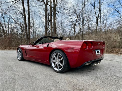 Used 2009 Chevrolet Corvette Convertible w/ Preferred Equipment Group image 4