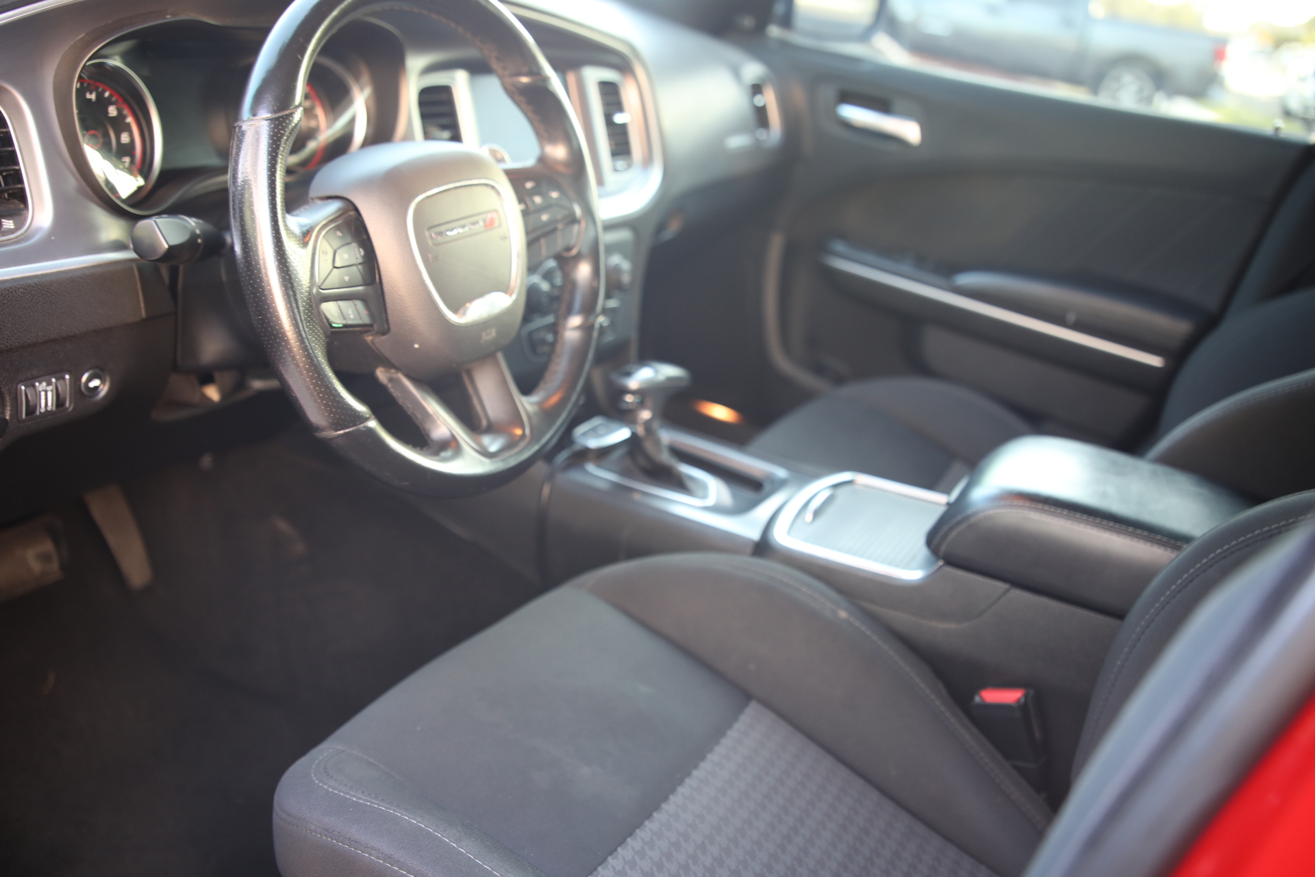 Used 2019 Dodge Charger R/T RWD image 12