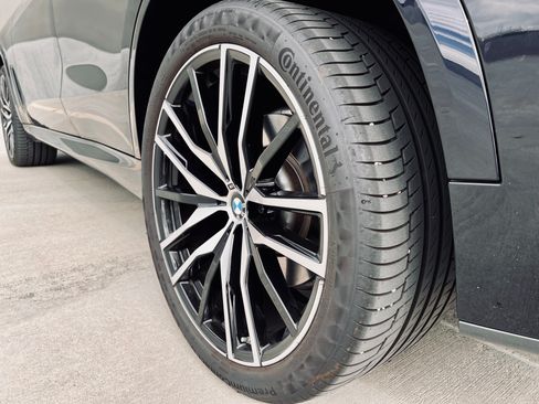 Used 2022 BMW X5 M50i w/ Executive Package image 15